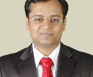 Dr. Parag Hitnalikar